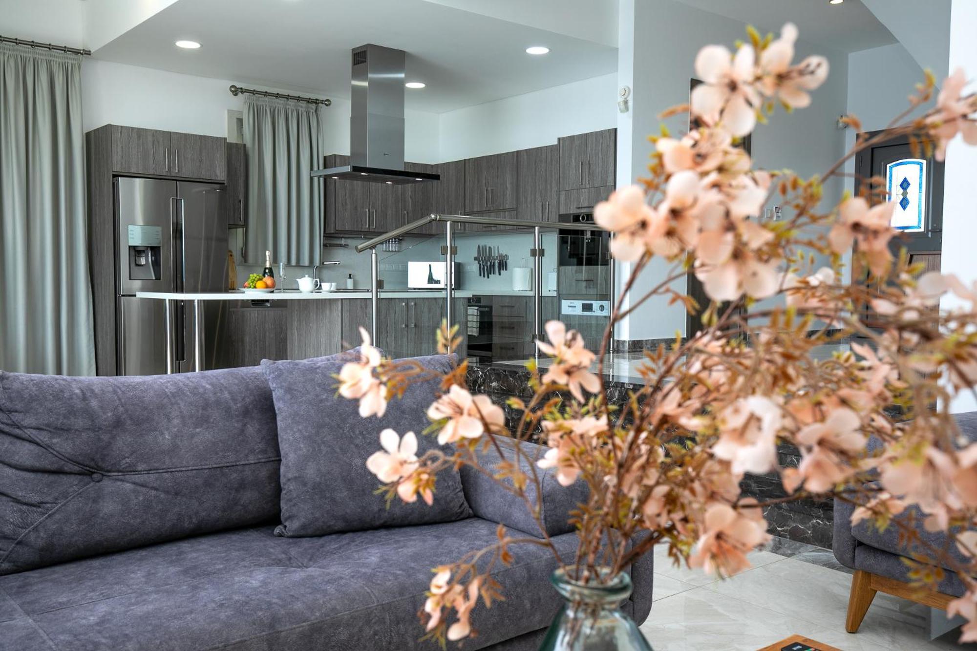 Olymp Luxury Villa D - Luxury Escape With Direct Beach Access And Unique Sunsets Paphos Ngoại thất bức ảnh