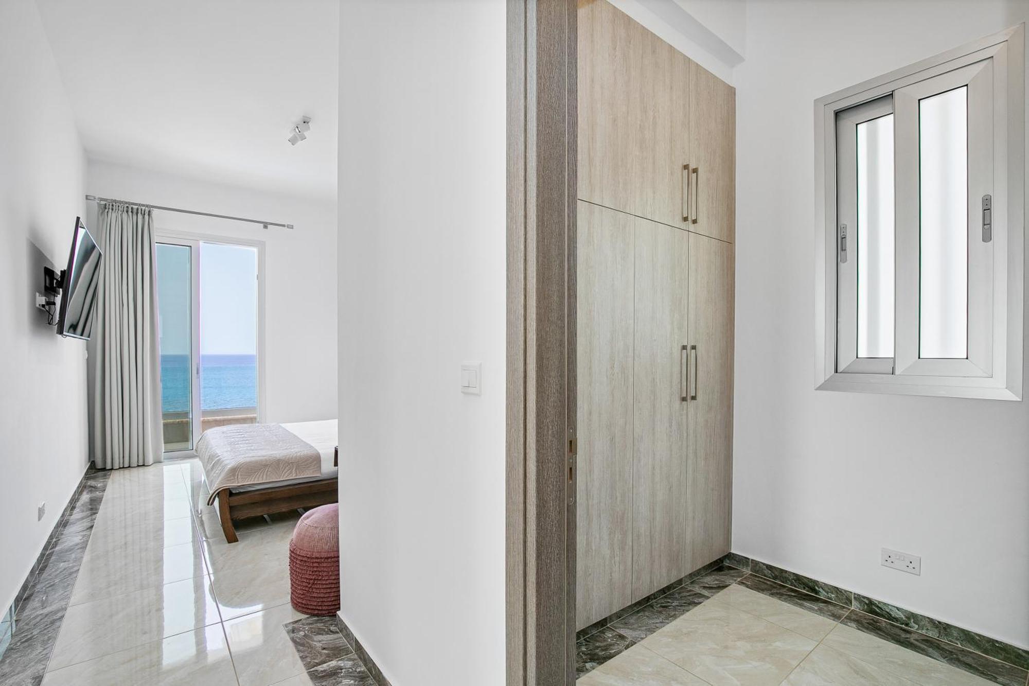 Olymp Luxury Villa D - Luxury Escape With Direct Beach Access And Unique Sunsets Paphos Ngoại thất bức ảnh
